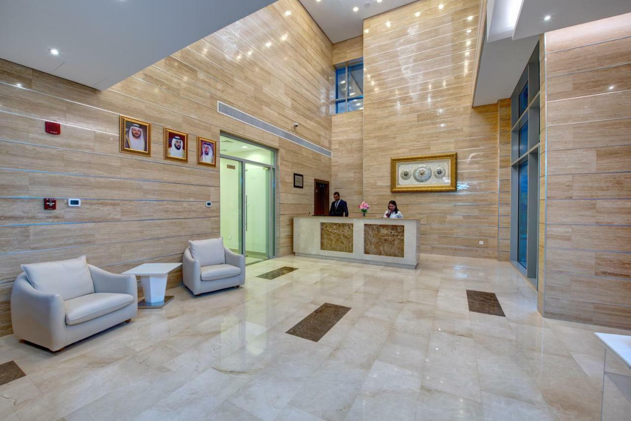 Center Hotel שארג'ה מראה חיצוני תמונה