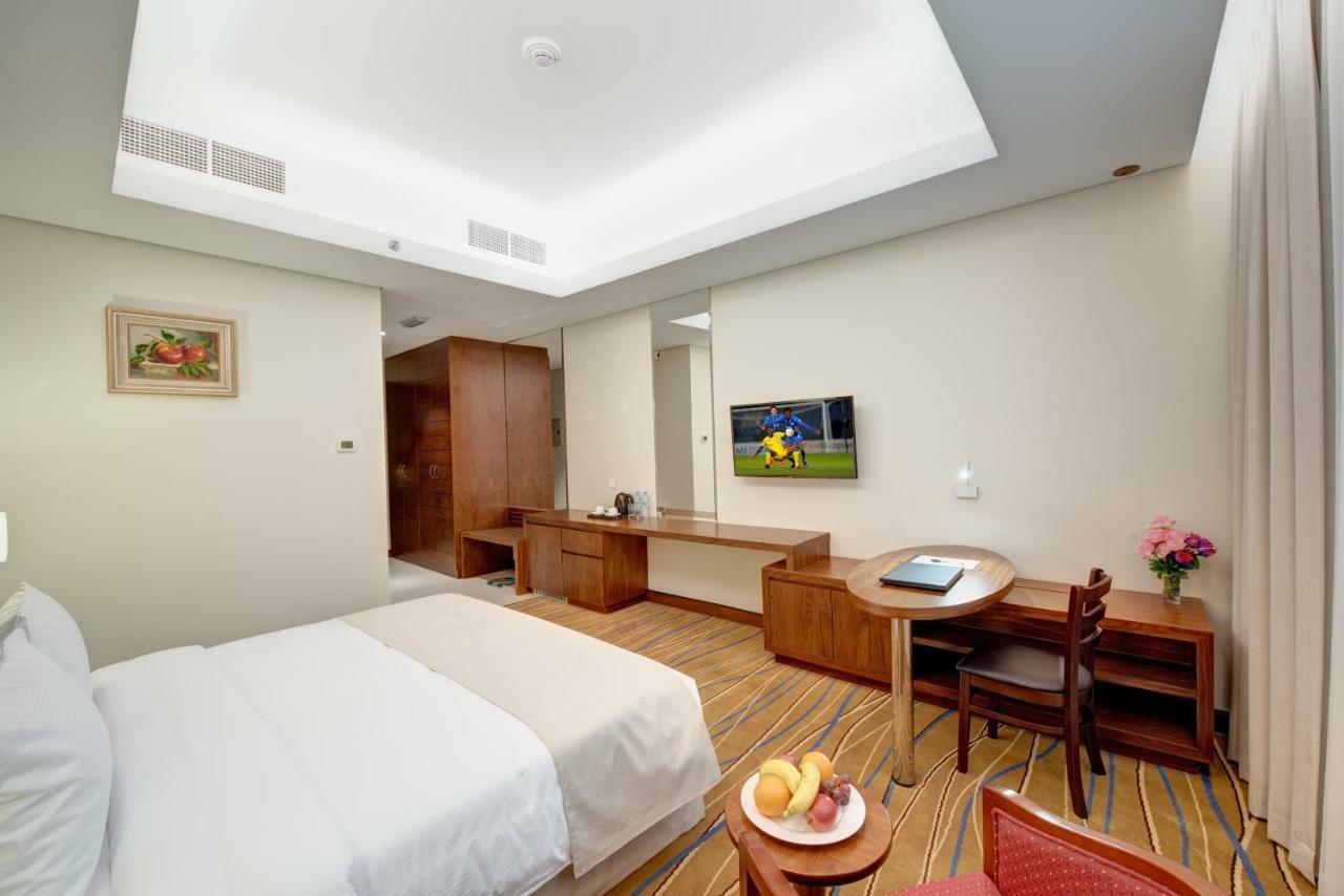 Center Hotel שארג'ה מראה חיצוני תמונה