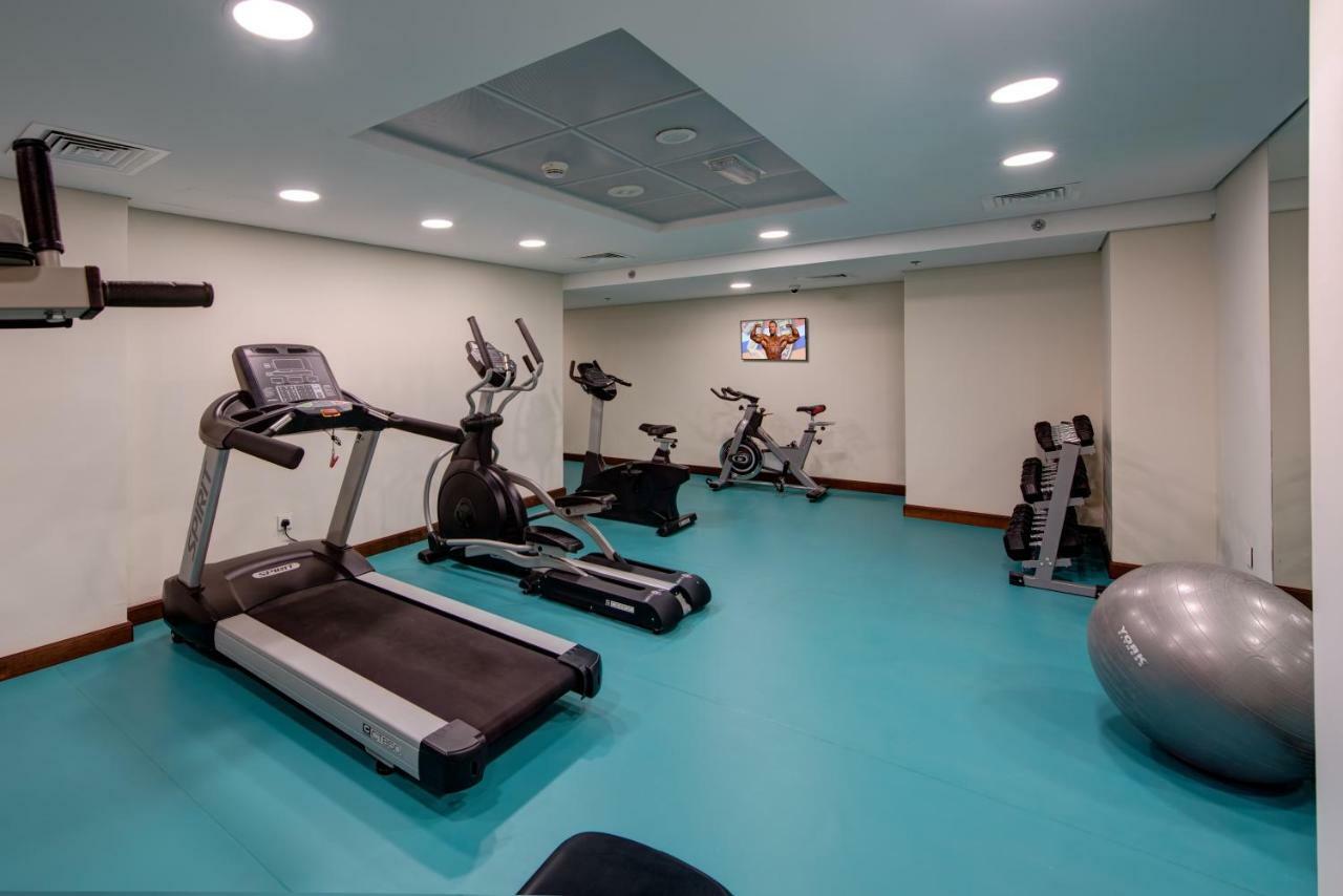 Center Hotel שארג'ה מראה חיצוני תמונה